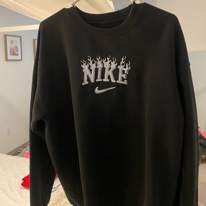 Nike crewneck